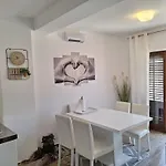 Mare 4*