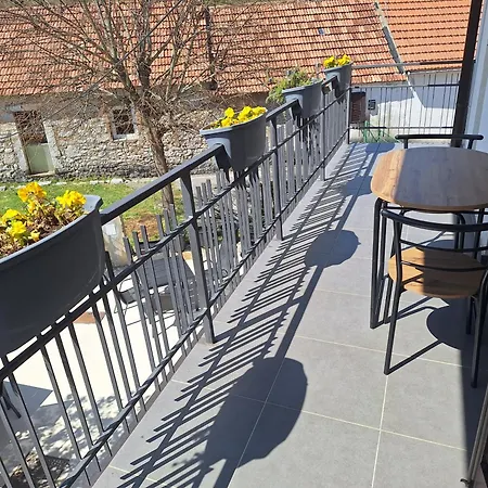 Frühstückspension Mare Vrlika